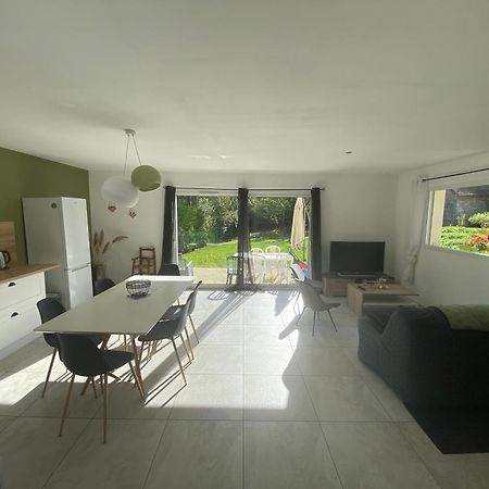 Вилла Au Moryllon Lompnas Экстерьер фото